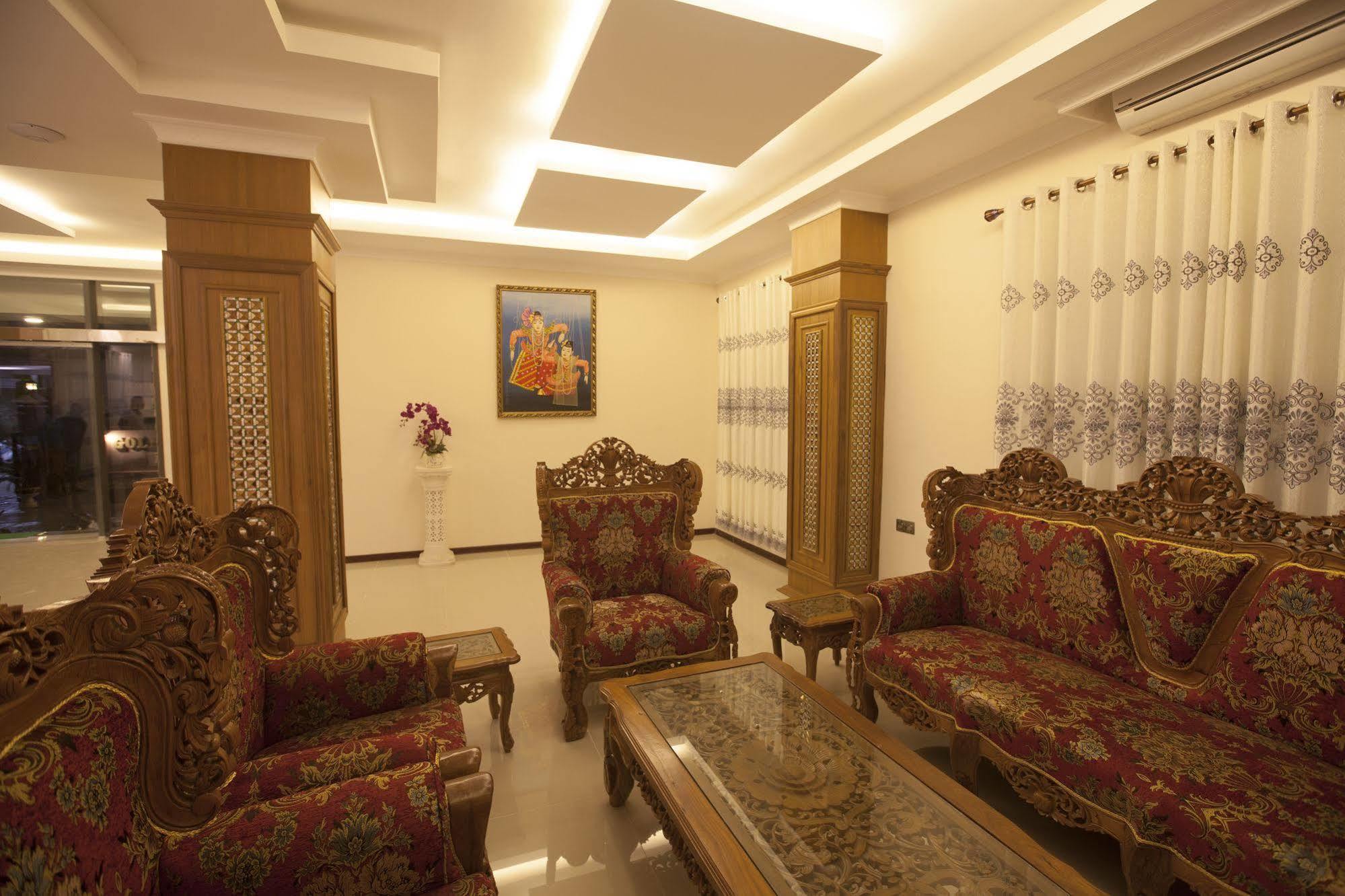 The Hotel Emperor-Inle Nyaung Shwe Exterior foto